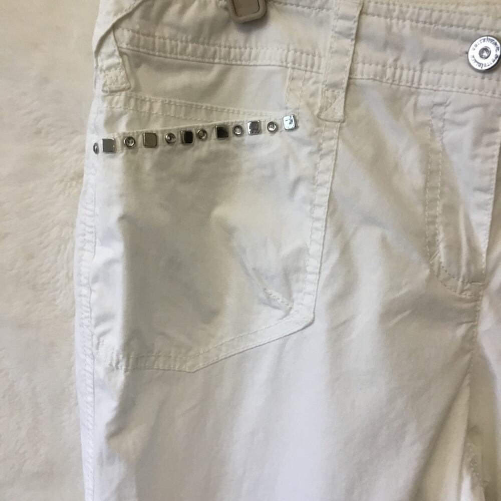 White House Black Market White Capri Jeans - Picture 4 of 10